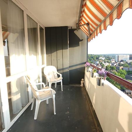 Grosse 3-Zimmer Wohnung, Zentrale Lage. Mülheim an der Ruhr Esterno foto