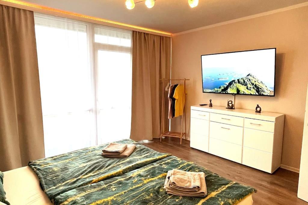 Grosse 3-Zimmer Wohnung, Zentrale Lage. Mülheim an der Ruhr Esterno foto