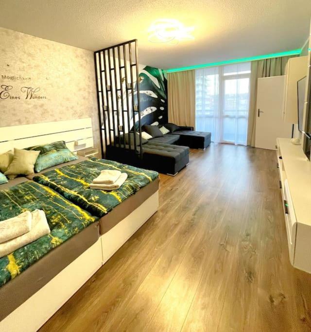Grosse 3-Zimmer Wohnung, Zentrale Lage. Mülheim an der Ruhr Esterno foto