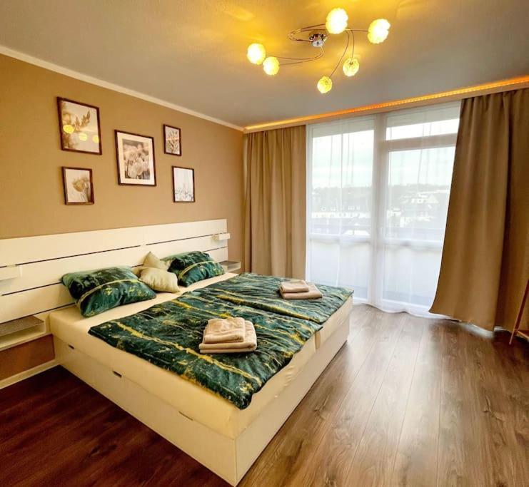 Grosse 3-Zimmer Wohnung, Zentrale Lage. Mülheim an der Ruhr Esterno foto