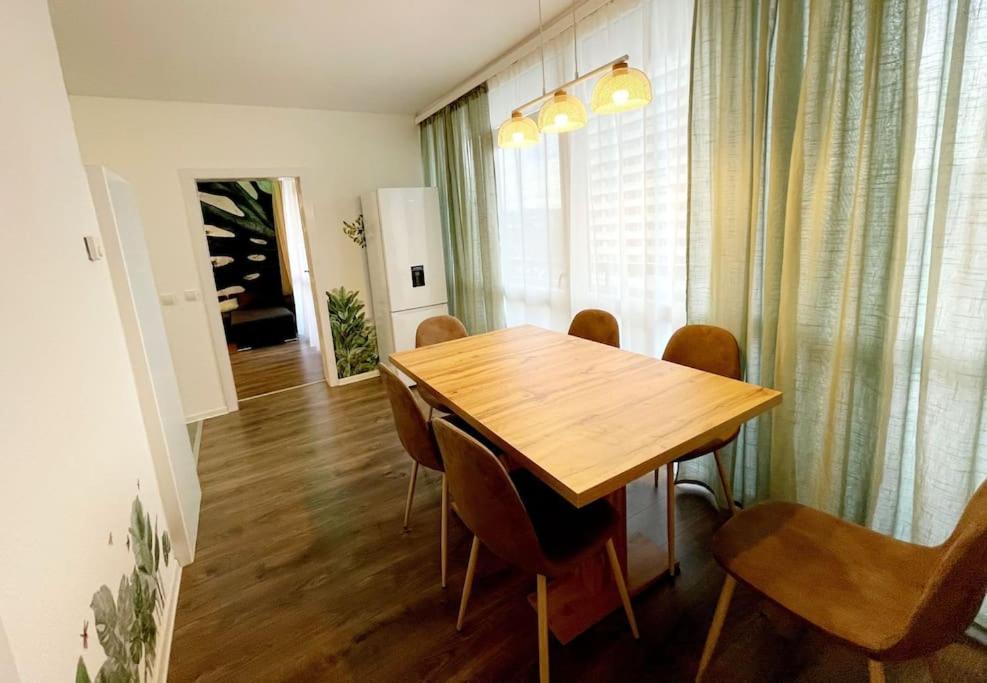 Grosse 3-Zimmer Wohnung, Zentrale Lage. Mülheim an der Ruhr Esterno foto