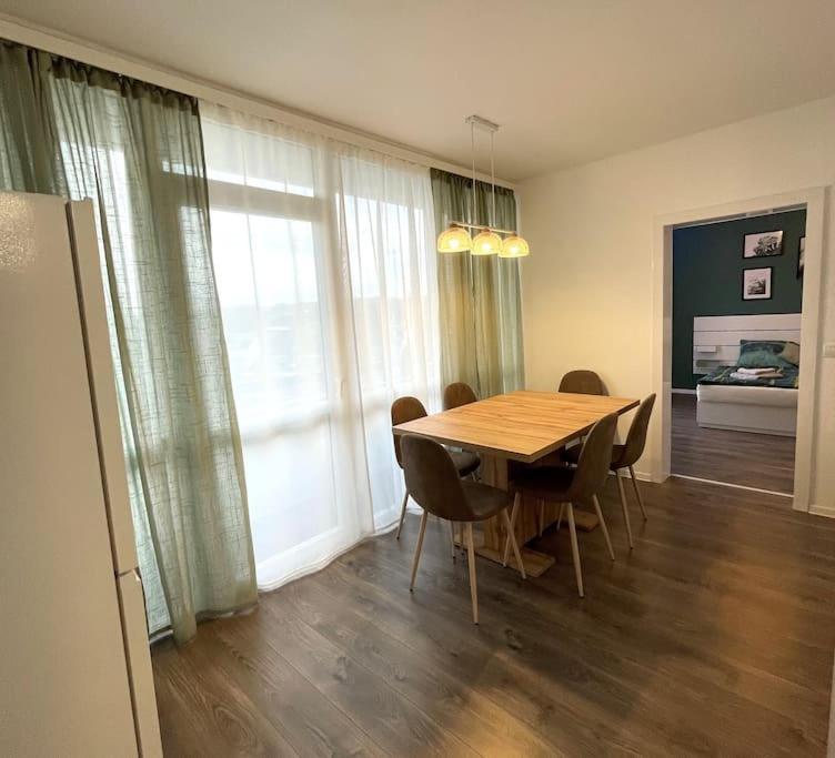 Grosse 3-Zimmer Wohnung, Zentrale Lage. Mülheim an der Ruhr Esterno foto