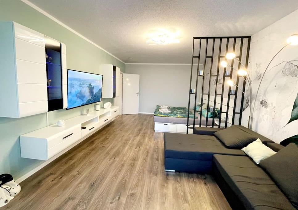 Grosse 3-Zimmer Wohnung, Zentrale Lage. Mülheim an der Ruhr Esterno foto